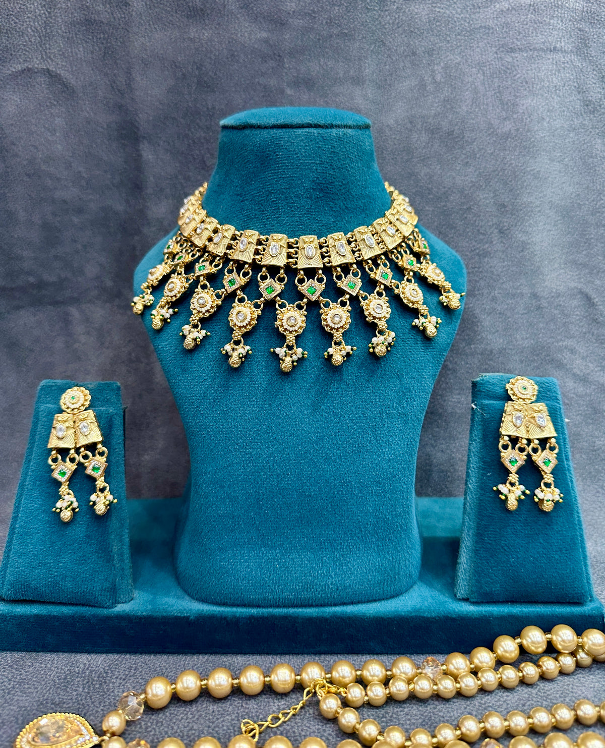 Heritage Choker Necklace Set NS00023