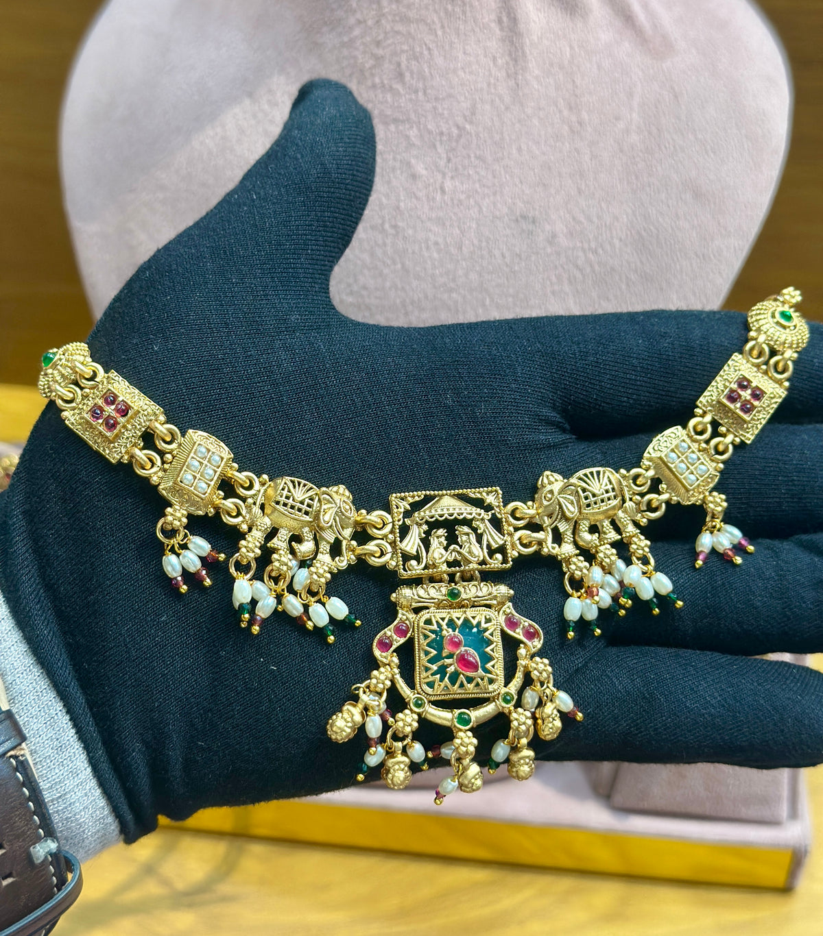 Heritage Choker Necklace Set NS0001