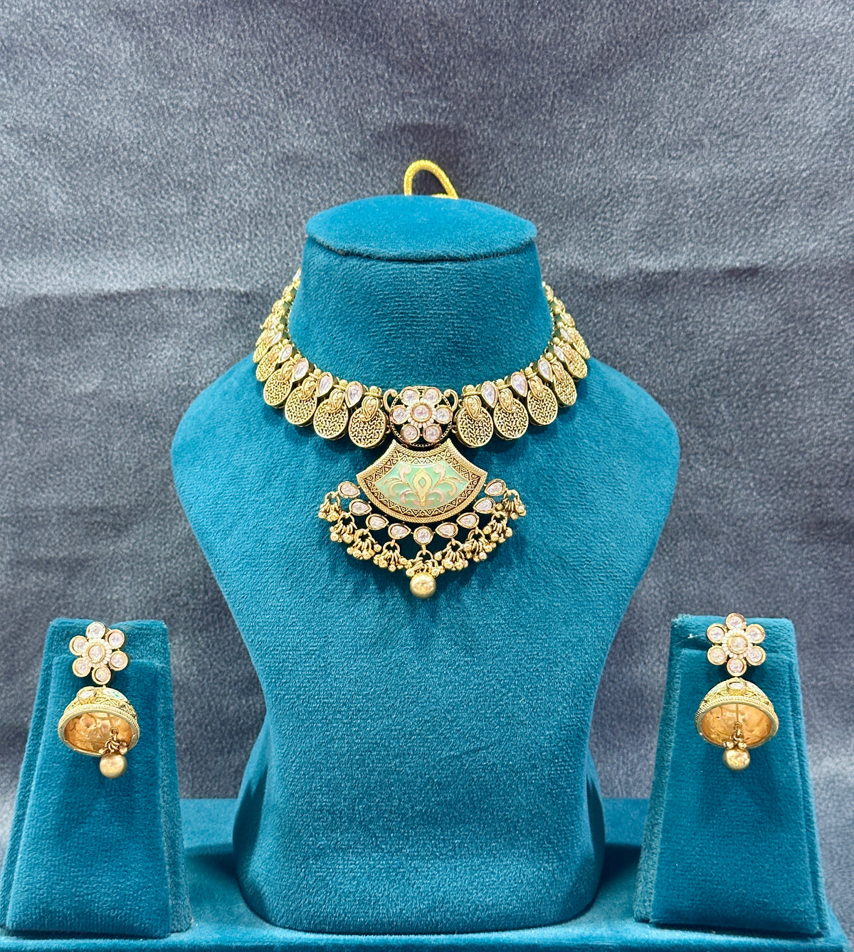 Kundan Meenakari Necklace Set with Fan Pendant & Ghungroo Drops NS00015