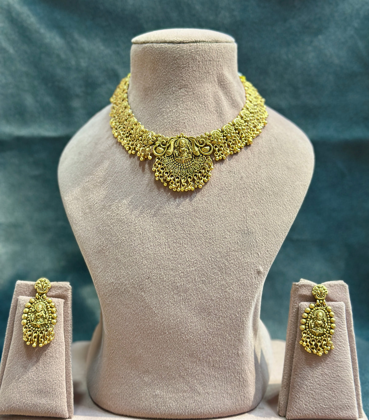 Heritage Choker Necklace Set NS0009