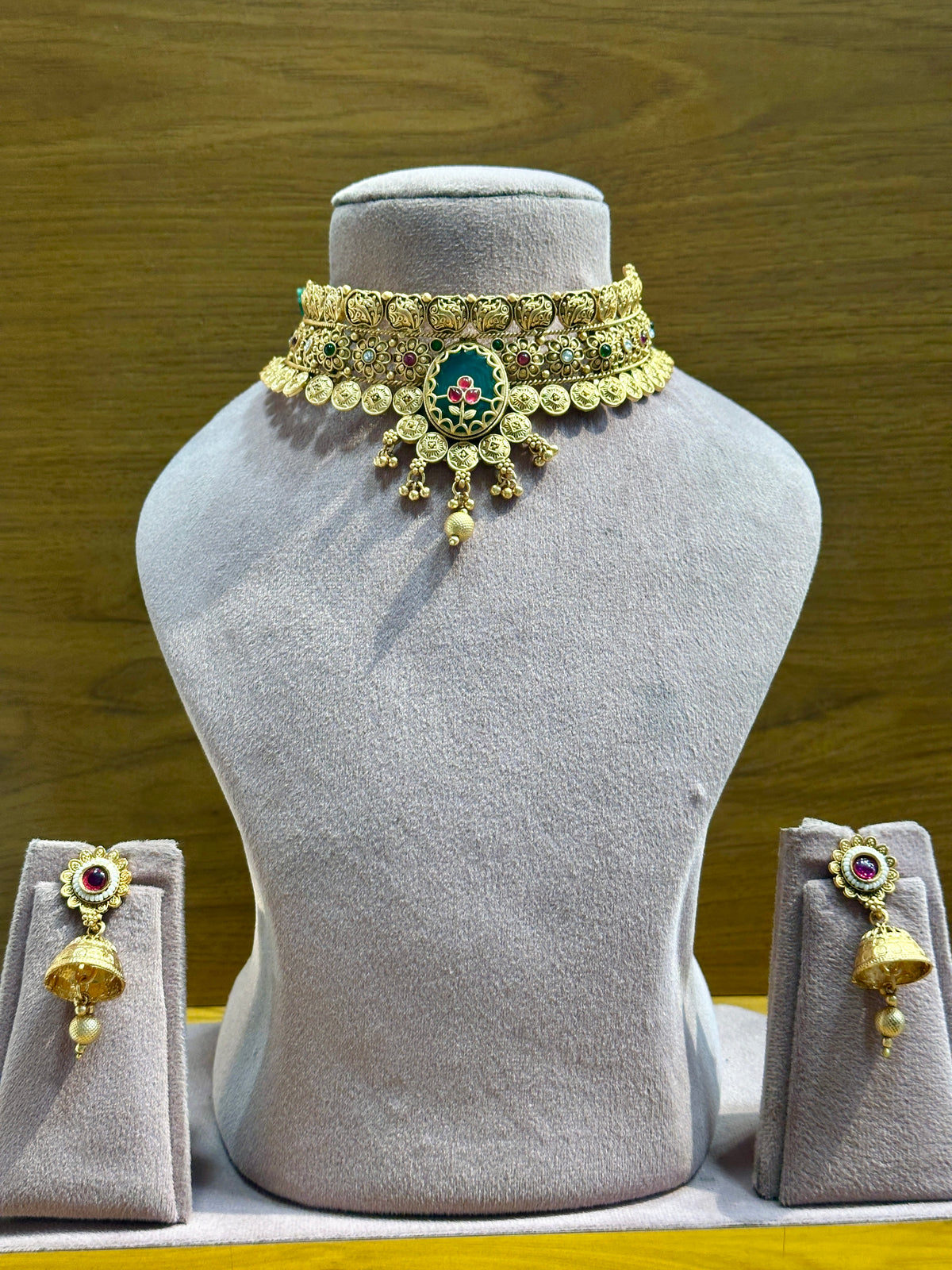 Heritage Choker Necklace Set NS0004