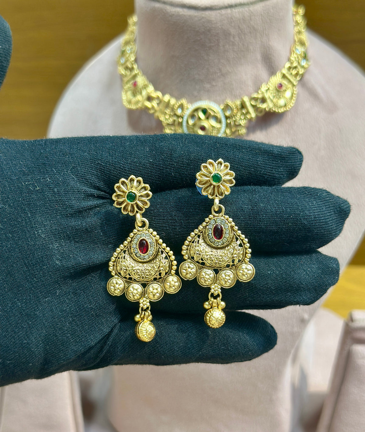 Heritage Choker Necklace Set NS0002