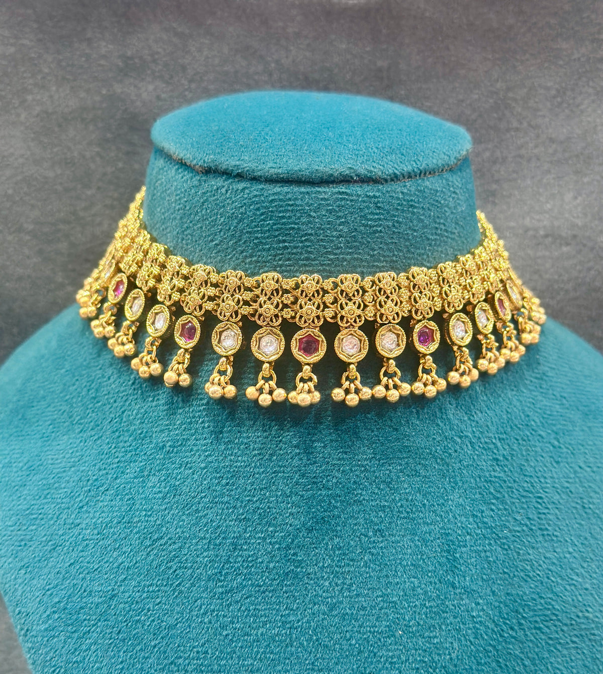 Gold Filigree Choker Necklace Set with Kundan & Ruby Stones NS00017