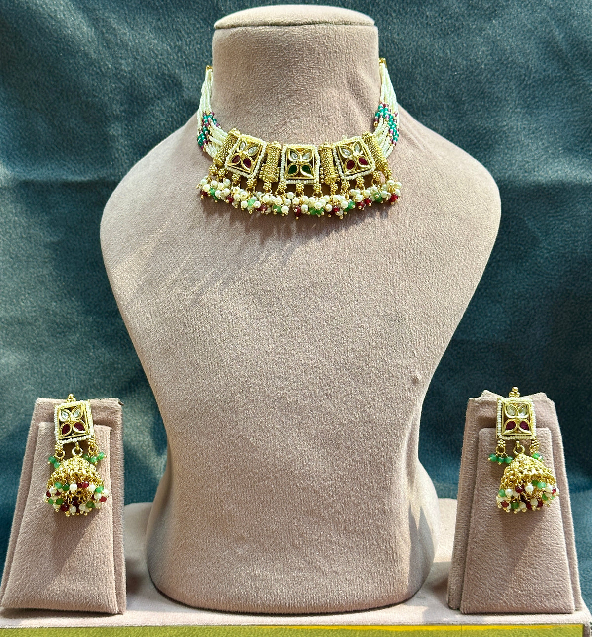 Heritage Choker Necklace Set NS00011