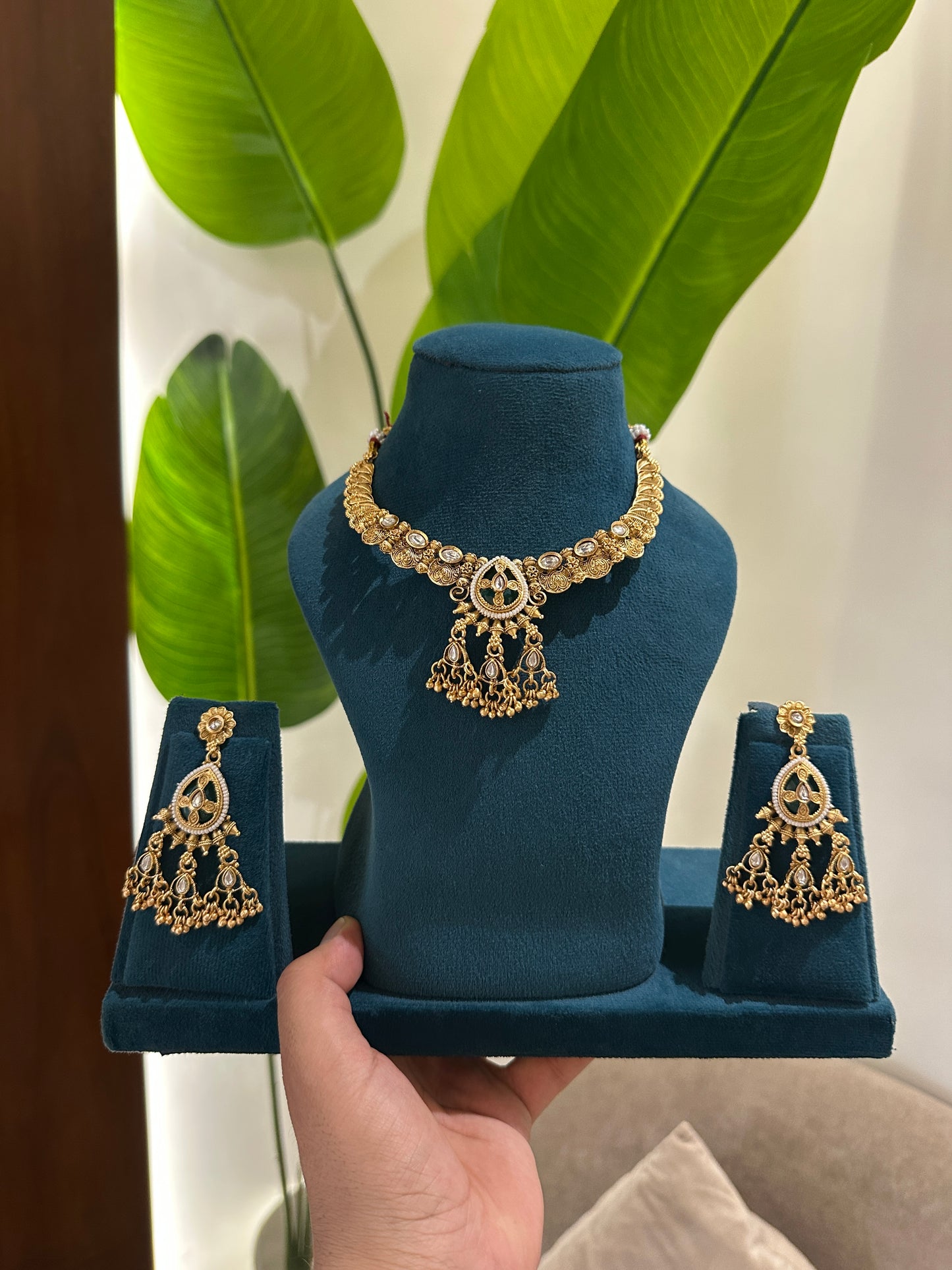 Handcrafted Gold Polish Necklace Set