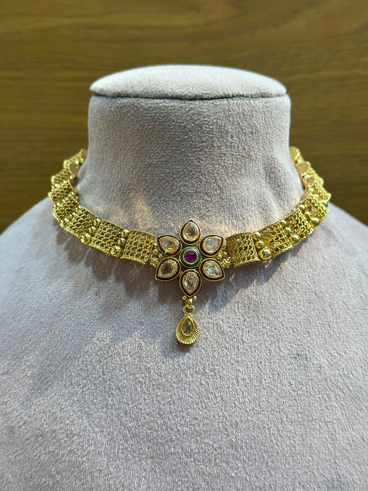 Heritage Choker Necklace Set NS0003