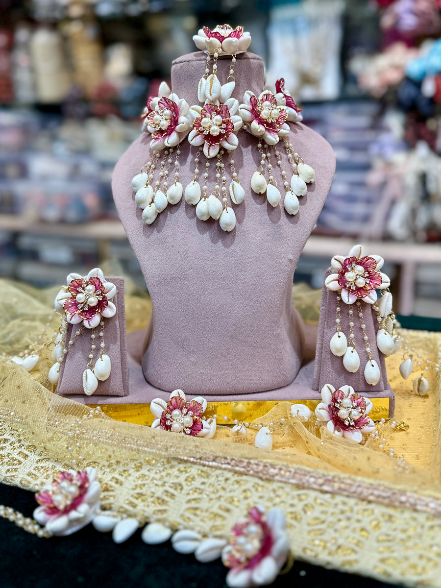 Shells Jewellery Magenta Colour