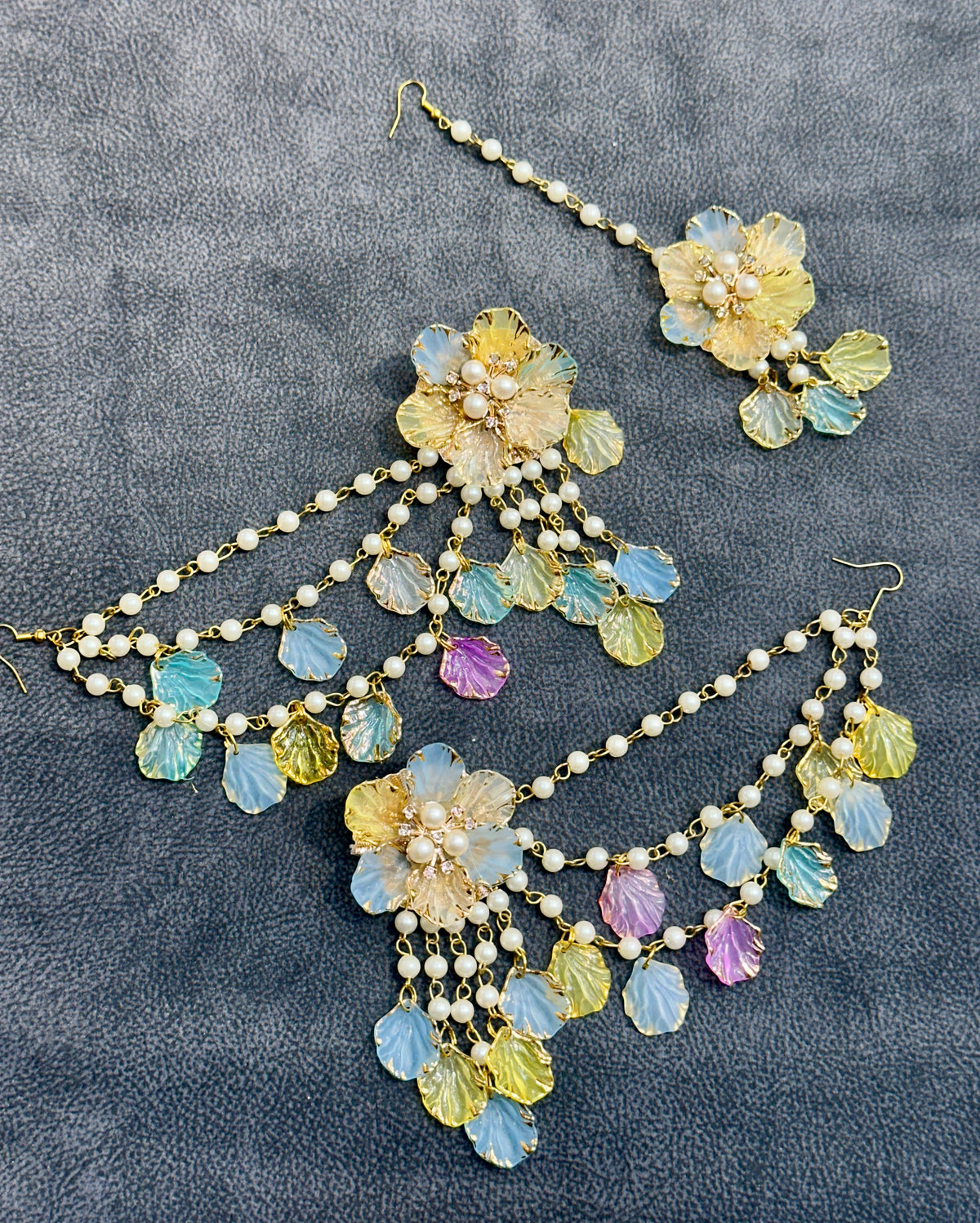 Pastel Petal Earring Tikka Set ET0018