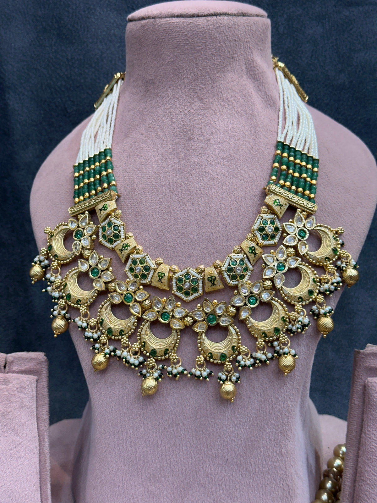 Heritage Choker Necklace Set NS00013