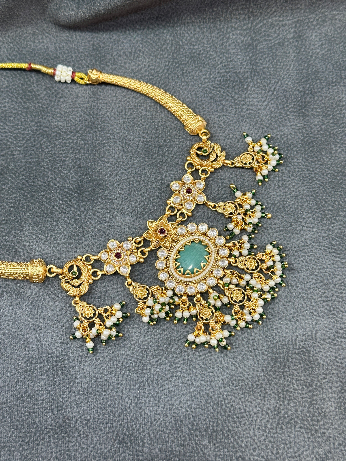 Antique Gold Emerald Kundan Necklace Set with Pearl Drop Earrings NS00030