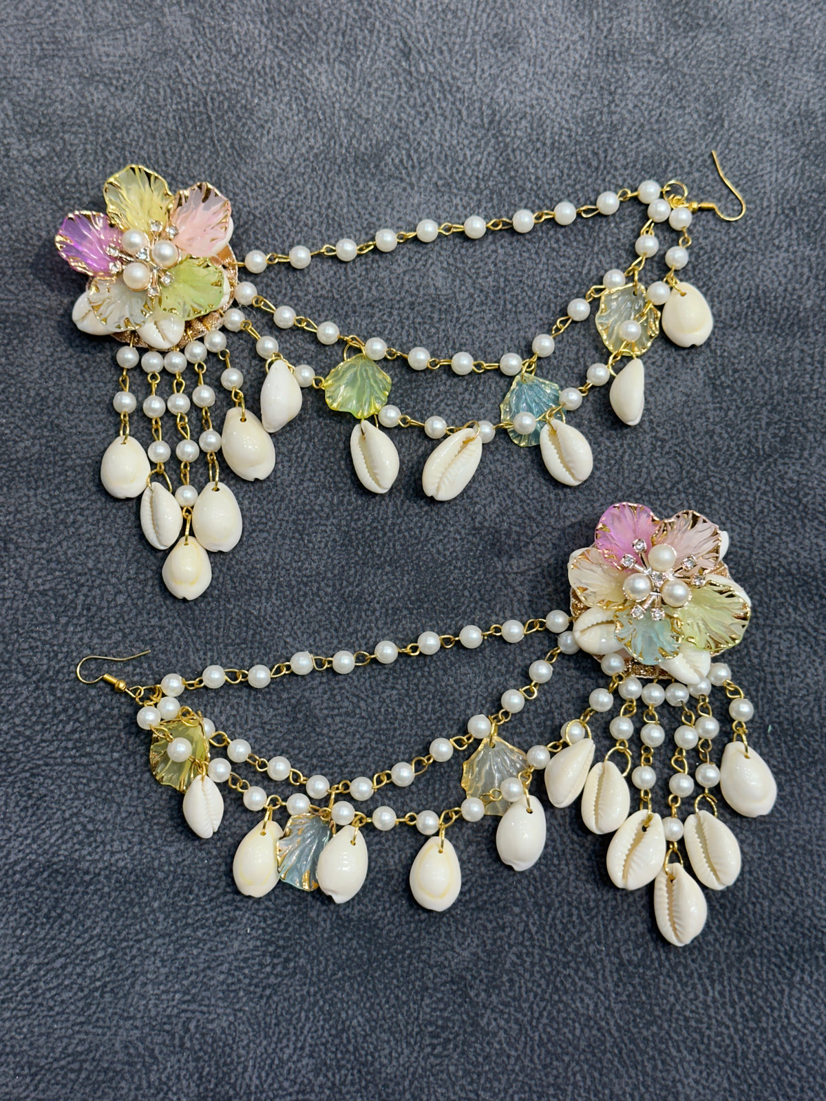 Pastel Floral Cowrie Shell Earring Tikka Set ET003