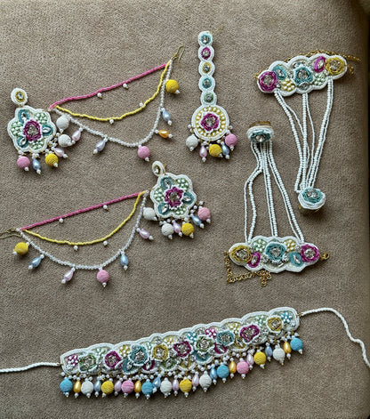 Ivory Pastel Beaded Bridal Jewellery Set – Necklace, Earrings, Tikka & Hathphool