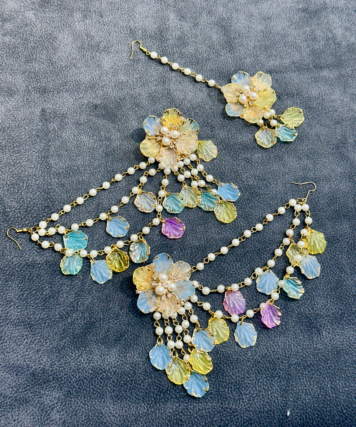 Pastel Petal Earring Tikka Set ET0018