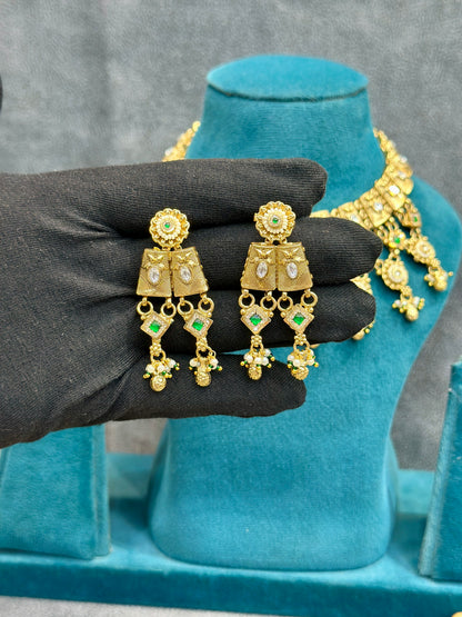 Heritage Choker Necklace Set NS00023